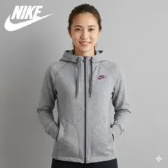 NIKEグレー フード付きパーカー　裏起毛　長袖　上着　トレーニングウェア