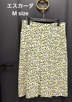 【ESCADA 】高級ブランドエスカーダ 。レモン柄膝下丈ストレッチスカートのサムネイル