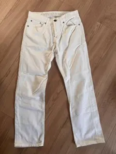 AMERICAN EAGLE ホワイト チノパン