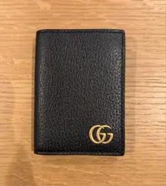 GUCCIグッチ GGロゴ付き 黒レザー名刺入れのサムネイル