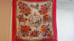 GUCCI　グッチ　スカーフ　90センチ正方形　新品未使用 GUCCI グッチ スカーフ 90センチ正方形 新品未使用 グッチのスカーフ