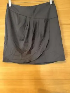 新品！BANANA REPUBLIC フレアスカートサイズ4 ダークグレーのサムネイル