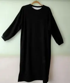 無印良品 黒のワンピース L-XL ポケット付き