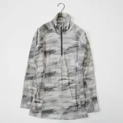UNDER ARMOUR　アンダーアーマー　裏ボアジッププルオーバー　Mサイズ