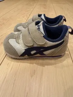 ASICS ベージュ ネイビー スニーカー