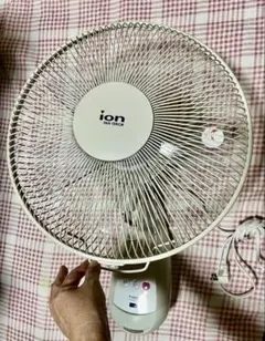 【レトロ家電】YUASA YTW-340FRI(WH) 壁掛け扇風機 本体のサムネイル