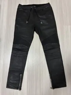 BALMAIN バイカーパンツ ブラックのサムネイル