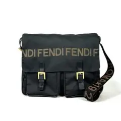【美品】フェンディ　ショルダーバッグ　ロゴライン　ナイロン　レザー　ブラックのサムネイル