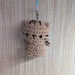 トラ猫 あみぐるみ ストラップ ハンドメイドのサムネイル