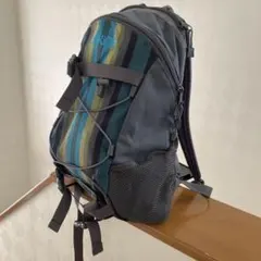 【美品】DAKINE ストライプデザイン リュックのサムネイル