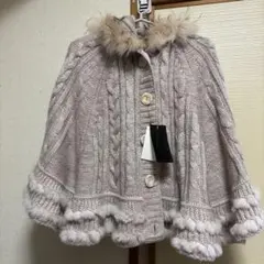 ベージュ ニット ケープコート フード付き