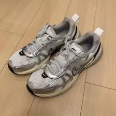 ナイキ V2K ラン NIKE V2K RUN HJ4497-100