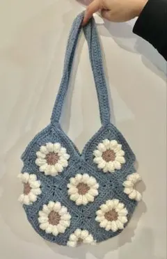 編み物　ハンドメイド 花モチーフ バッグ　肩がけ　青•白•ピンク