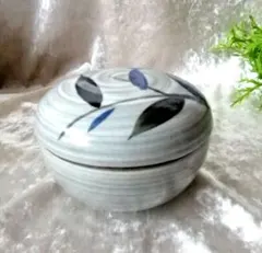 たち吉 蓋付き器 刷毛目草文のサムネイル