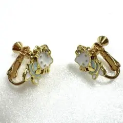 ハローキティ イヤリング　キティちゃん