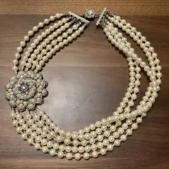 パールホワイト フラワーモチーフ ネックレス　ウエディング　ブライダル