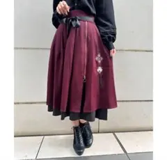 axes femme 美品 膝下スカート チャイナ風刺繍スカートのサムネイル