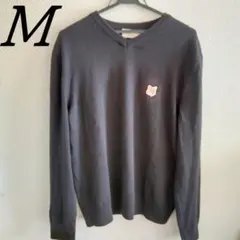 MAISON KITSUNÉ メゾンキツネ 黒 Vネックセーター M ロゴ刺繍のサムネイル