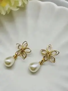 No.94 フラワーワイヤーのパールアクセ