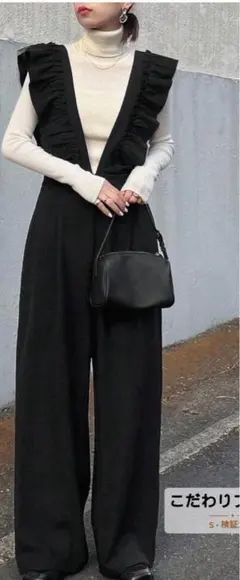 FRIFUL フリル付きVネックオールインワン