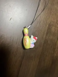 ラウンドワン　ハローキティ　ストラッピン　ストラップ