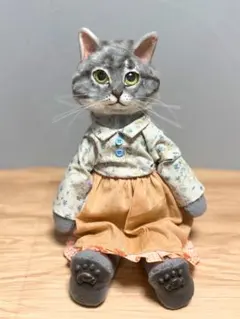 A サーカス猫　黒白猫のアートドール【ハンドメイド】猫　ぬいぐるみ　羊毛フェルト A サーカス猫 黒白猫のアートドール【ハンドメイド】猫 ぬいぐるみ