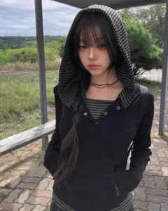 shein ストライプ　ボタンフード付き長袖Tシャツ トップス　レディース