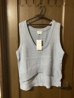 CIAOPANIC TIPY 深Uネックラメニットベスト くすみブルー タグ付き