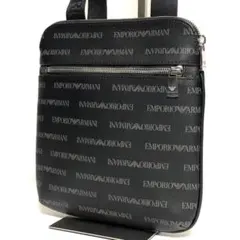 EMPORIO ARMANI フラットショルダー PVC ロゴ総柄 ユニセックス