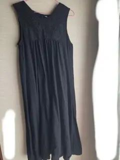 サマンサモスモス。ノースリーブレース黒ワンピース