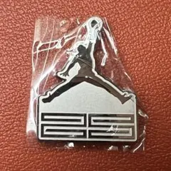 NIKE × BTS キーリング ラッキードロー 希少 限定 非売品 釜山 - メルカリ