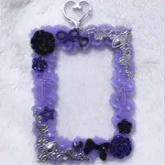 ホイップデコ トレカケース 紫 濃い紫 硬質ケース ハンドメイド キーホルダー付