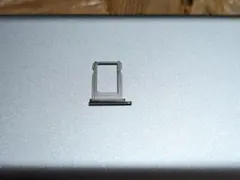iPhone XS用 SIMトレー 互換品