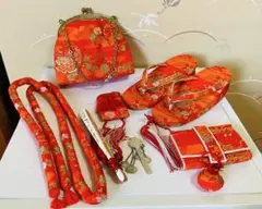 赤い花柄の和風小物セット