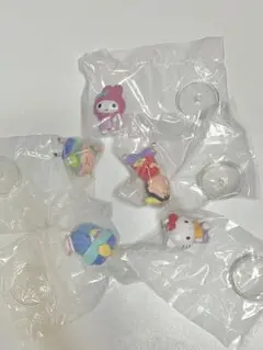 ならぶんです。ガチャガチャ サンリオ クレヨンしんちゃん コラボ