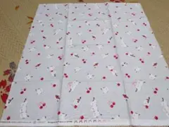 シマエナガ＆チェリーのプリント生地 約110cmx約50cm