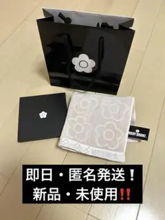 【新品‼️】MARY QUANT コンパクトミラー＆ミニタオル ショッパー付