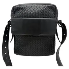 ボッテガヴェネタ イントレチャート ショルダーバッグ ブラック レザーのサムネイル