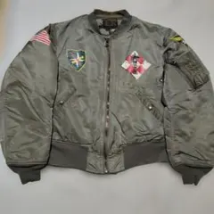 希少なレア物 ! 初期限定品AVIREX MA-1フライトジャケットアメリカ製L