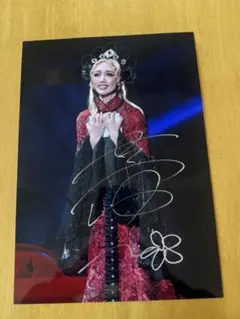 Item thumbnail for item 54440cbb-a0cf-4b76-835e-e12adffe30d4