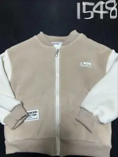 子供服。厚めのパーカー。ジャンパー。サイズ110。