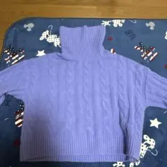 紫 ケーブル編み タートルネックセーターGU