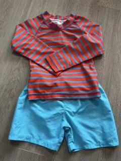 赤と水色のストライプ ラッシュガードと水色水着セット