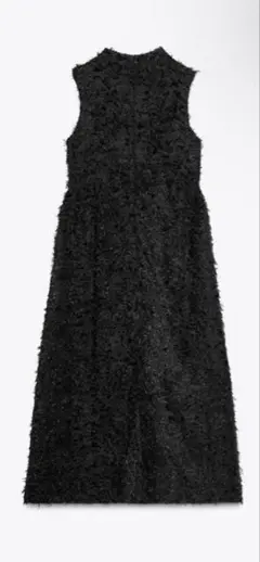 ZARA エンボス加工生地 ブラック ノースリーブ ミディアムワンピース
