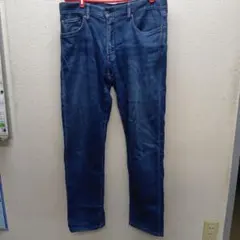 ユニクロ，ストレートジーパン ヒートテック