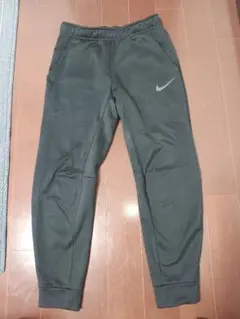 Nike ジョガーパンツ　スウェット　パンツ　 M 　ブラック　美品