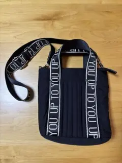 ZARA ナイロン ショルダーバッグ ロゴ入り