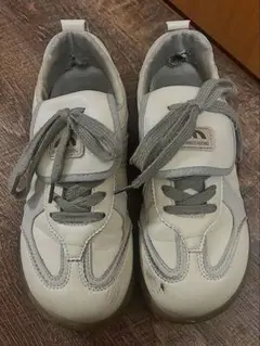 ホワイト/グレー スニーカー