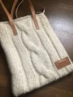 【Burberryブルーレーベル】アラン模様のショルダーニットカバン　バーバリー