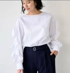 極美品！！】yori パフスリーブ タックショルダーブラウス - メルカリ